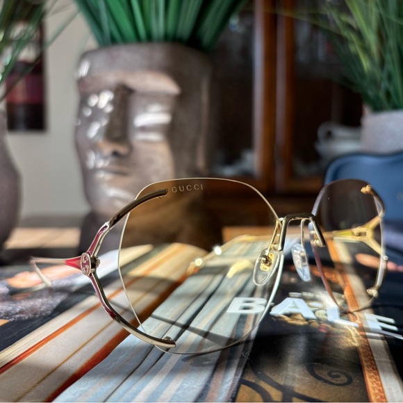 Gucci Accessories - Gucci 💅✨ Brown Gradient Gold GG Lens 59 15 130 Women's Sunglasses GG0651S 005